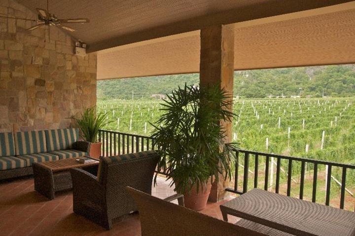 Granmonte Wine Cottage Phayayen Ngoại thất bức ảnh